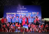 Chung kết Vinhomes Football Cup 2015 Cư dân Vinhomes quậy tưng cổ vũ cho đội nhà