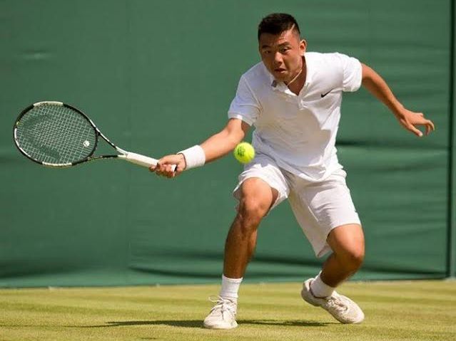 Đừng để các tài năng như Lý Hoàng Nam bị thui chột