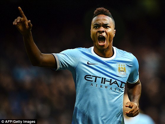 Man City ký hợp đồng kỷ lục trước khi sang Việt Nam