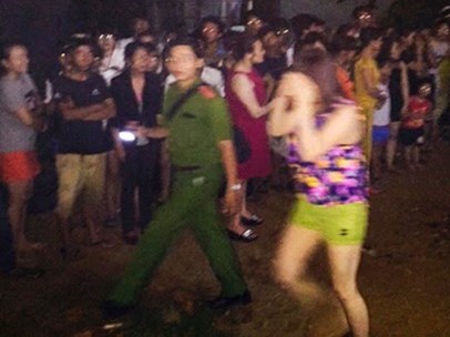 Bán dâm giá rẻ trong quán karaoke