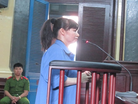 Thợ hớt tóc giả làm giám đốc chiếm đoạt hàng trăm tỉ đồng