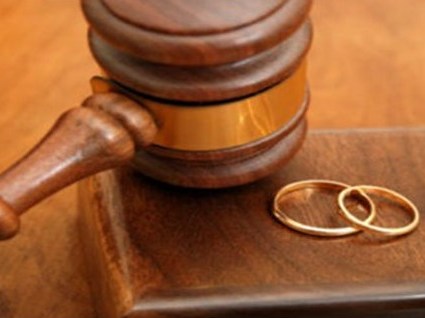 Chồng ở nước ngoài, ly hôn ra sao