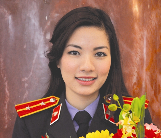 Vinh quang Kiểm sát viên nhân dân