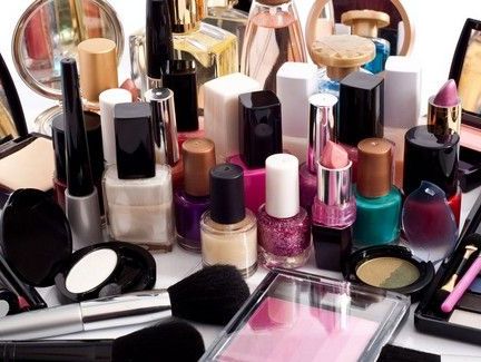 Từ 31 7, thu hồi 22 000 mỹ phẩm chứa chất ung thư