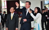 Thủ tướng David Cameron đến tham Sở Giao dịch Chứng khoán TP HCM