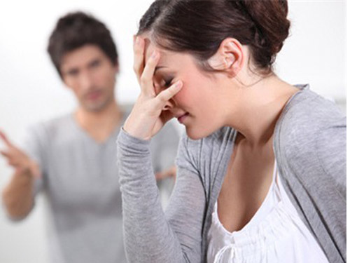 Cuỗm tiền của chồng, có phải đi tù