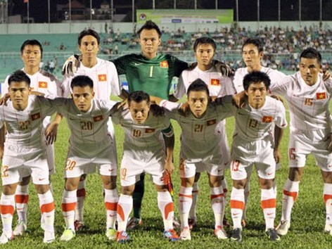 Đội tuyển Việt Nam rớt 10 bậc trên bảng xếp hạng FIFA