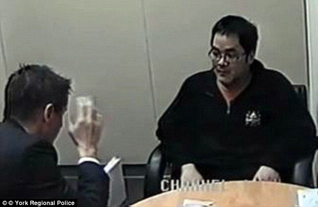 Bạn trai Pan, Daniel Wong (phải) cũng là người bắt mối cho Pan liên lạc với các hung thủ - Ảnh: Daily Mail