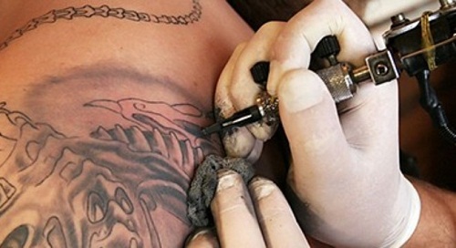 Hiểm họa xăm da từ mực xăm nhiễm khuẩn