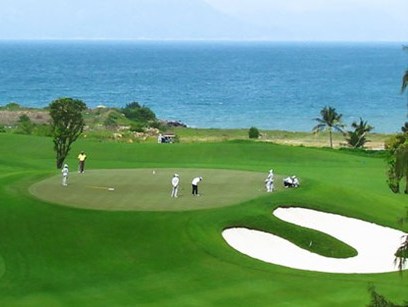 Đầu tư 10 sân golf Quảng Bình nên cân nhắc