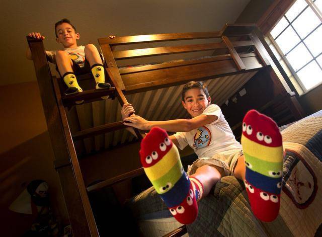 Phát hiện chất kịch độc gây ung thư trong tất trẻ em Trung Quốc