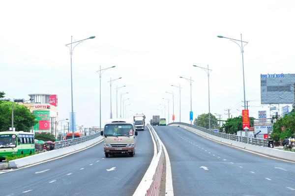 Giải quyết ùn tắc giao thông tại các cầu vượt