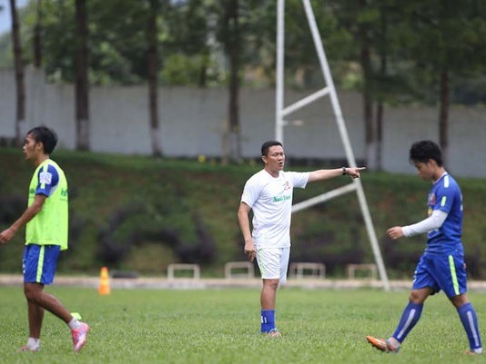 HAGL lộ chiến thuật mới thời hậu Guillaume