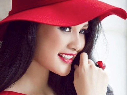 Hương Giang làm giám khảo Hoa hậu Hoàn vũ Việt Nam 2015