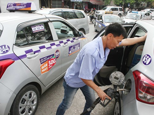 Doanh nghiệp vận tải cố thủ , không chịu giảm giá cước