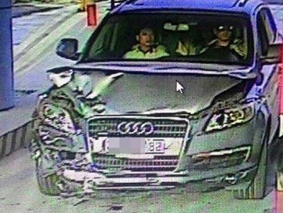 Tông chết người trên cao tốc, tài xế xe Audi phóng xe bỏ trốn
