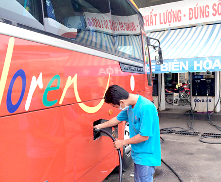 Giá xăng dầu giảm, cước vận tải không… nhúc nhích