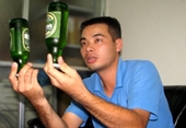 Liên tiếp phát hiện bia Sài Gòn và nước ngọt Coca Cola chứa dị vật