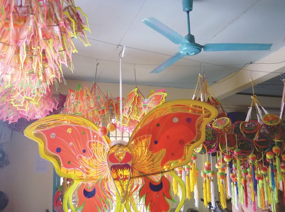 Làng lồng đèn Phú Bình  Hơn nửa thế kỷ có nguy cơ dẹp bỏ