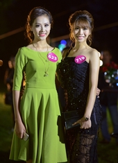 Thí sinh Hoa hậu Hoàn Vũ Việt Nam 2015 tham gia hoạt động thiện nguyện tại Đà Lạt