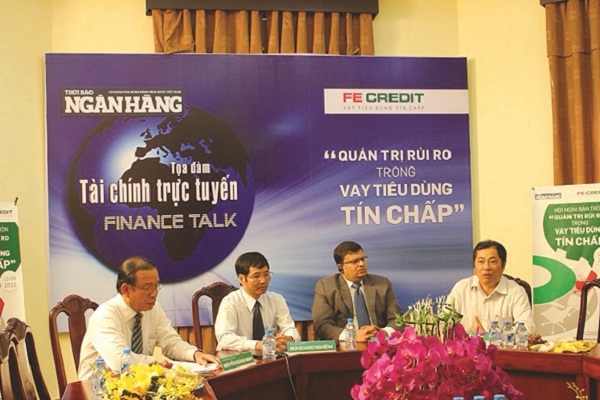 Dịch vụ tín dụng Tiềm ẩn nhiều nguy cơ