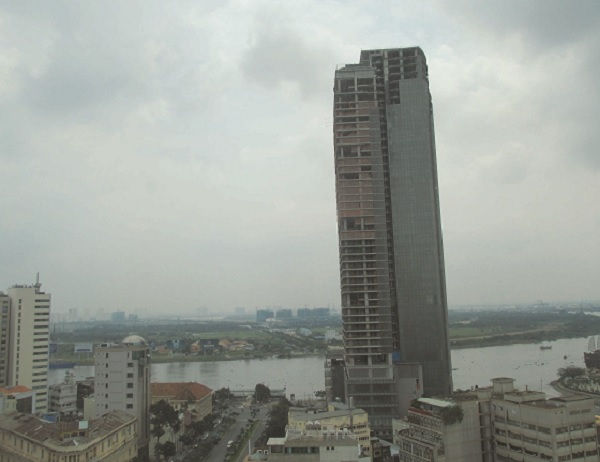 Bất động sản cuối năm Ồ ạt bung hàng