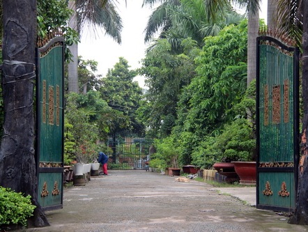 Đại gia cho mượn vườn cây cảnh làm sòng bạc