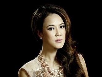 Thu Phương trở về Bay cao rồi ngã đau