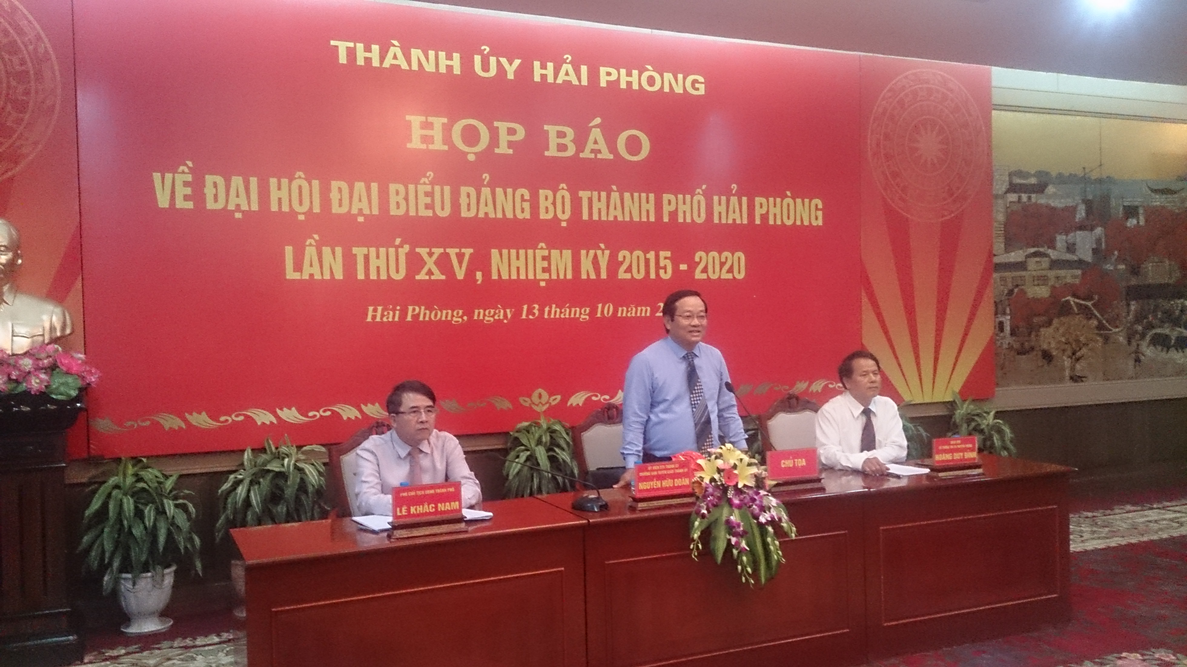 ng Nguyễn Hữu Doãn phát biểu tại buổi họp báo