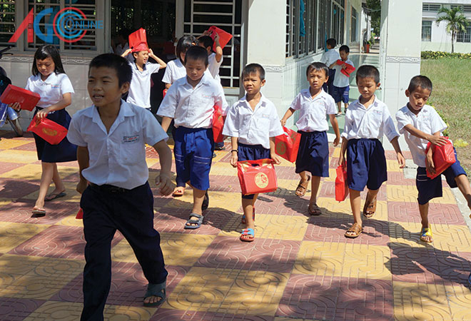 Trẻ em lao động sớm