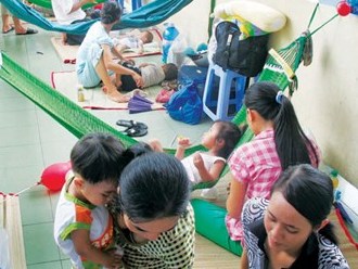 Tăng giá 1 800 dịch vụ y tế Bệnh nhân mãn tính than trời