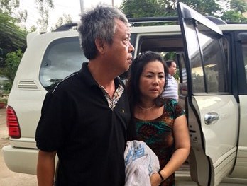 Bắt nguyên nữ giám đốc trốn nã