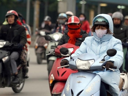 Chạm không khí lạnh, đêm nay miền Bắc mưa giông