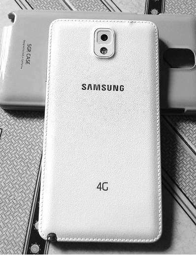 Điện thoại di động đểu núp bóng hàng nhập khẩu