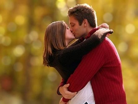 Nụ hôn chứa 50 triệu vi khuẩn