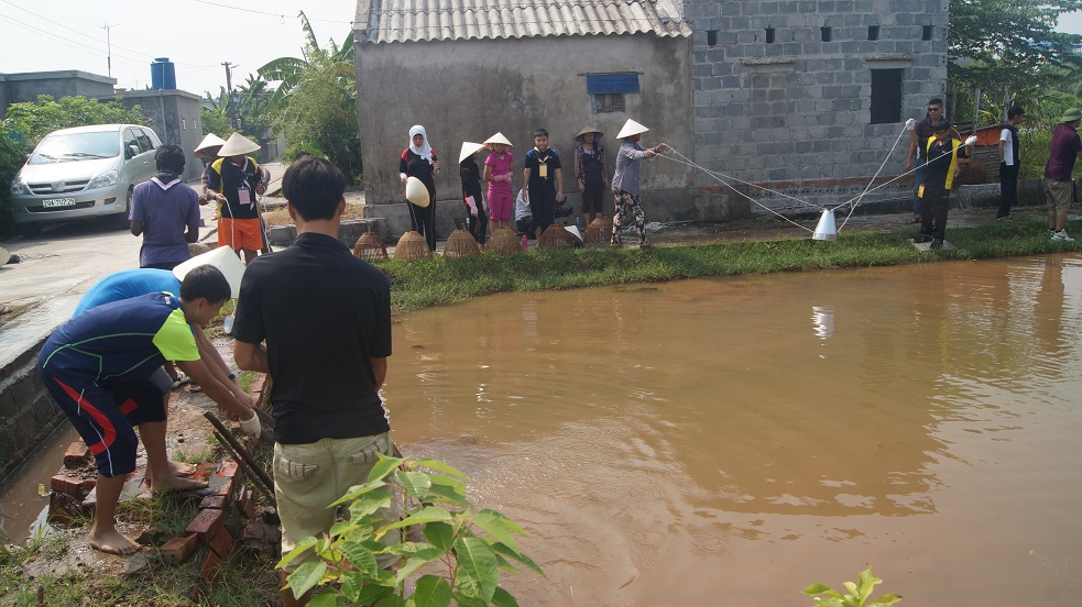 Học tát nước theo kiểu nông dân