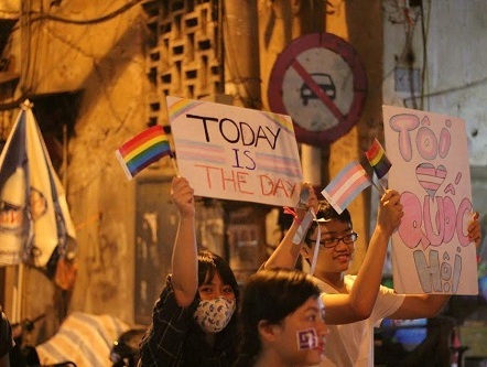 Chuyển đổi giới tính Quyền lợi nhiều nhưng hậu quả không ít