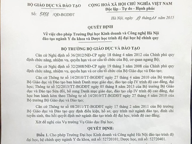 Thứ trưởng Bộ Y tế lên tiếng vụ ĐH Kinh doanh và CN đào tạo y khoa