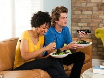 6 thói quen ăn tối khiến bạn tăng cân