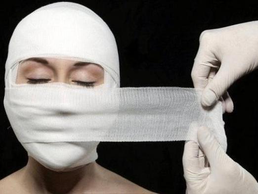 Phẫu thuật chuyển giới làm tổn thọ 20 năm