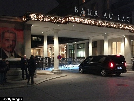 Thụy Sĩ bắt giữ 12 quan chức tình nghi dính đến bê bối FIFA