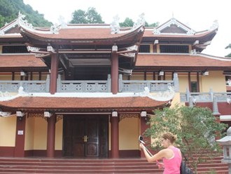 Di tích sai phạm, phạt xong cho tồn tại