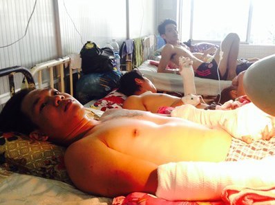 Mâu thuẫn với nhân viên quán game, nam thanh niên bị chặt đứt bàn tay