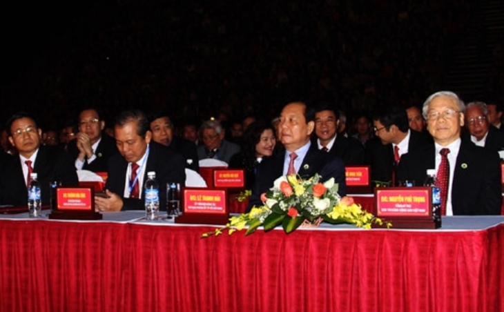 Tổng bí thư Nguyễn Phú Trọng và các vị đại biểu tham dự buổi lễ kỷ niệm.