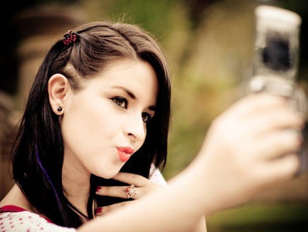 Tự sướng thời facebook