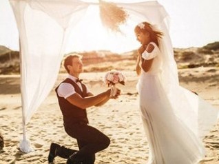 Đàn ông Việt làm chảy máu nhan sắc