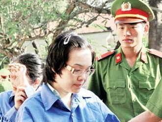 Không có nước nào tiêu tiền dễ như Việt Nam