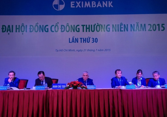 Khuất tất tại Eximbank ngay trước kỳ ĐHCĐ bất thường 2015