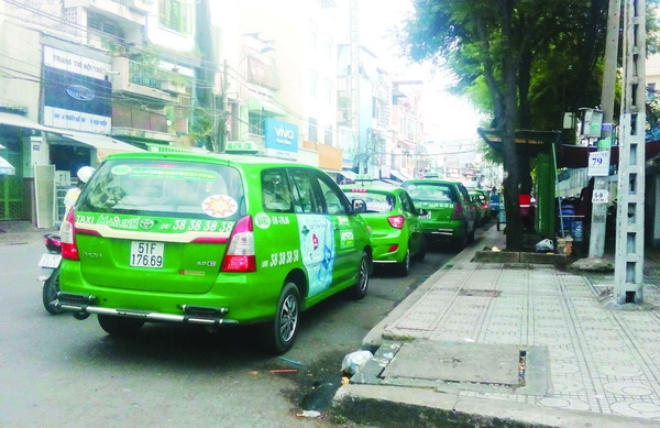 Chỗ đậu ô tô và bài toán lẩn quẩn