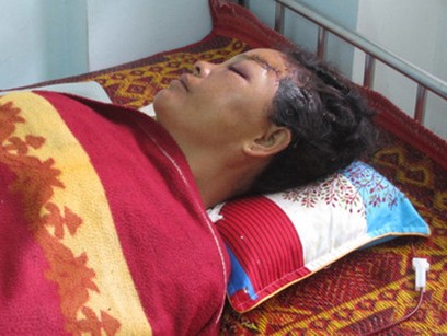 Không cho tiền mua ma túy, nghịch tử đánh mẹ nhập viện